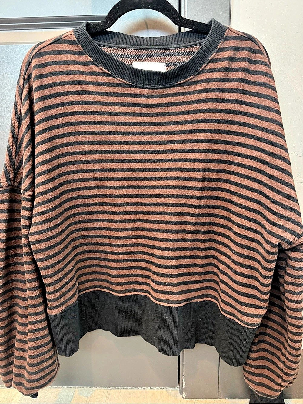 Aerie Striped Crew Neck Sweater in Brown & Black Size Small